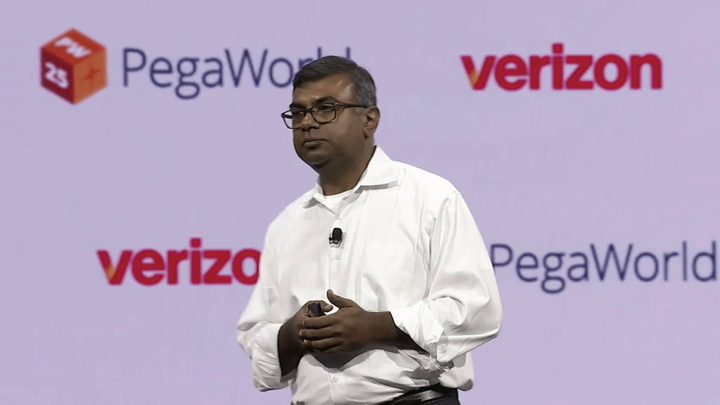 Photo of Vivek Gurumurthy speaking